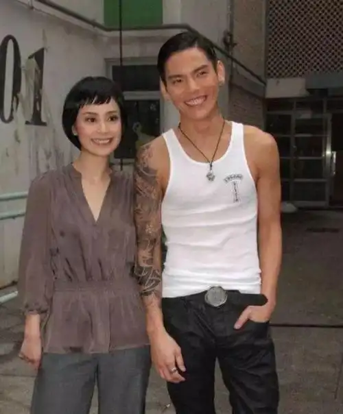 应采儿_向华强_儿子