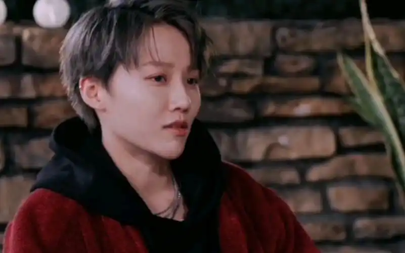 【刘雨昕】就像娜娜和濛濛那样惊讶,"你哭了"不敢相信,一个平时在镜头