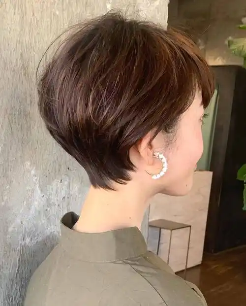 蓬松立体显气质,想换发型别错过_女性_时尚_短发