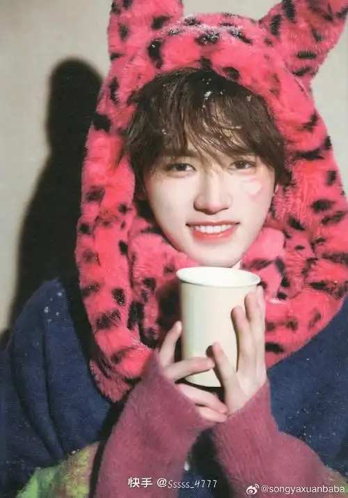 世界安静听你唱歌#97#宋亚轩 治愈笑颜#    少年永远会是夜空中最