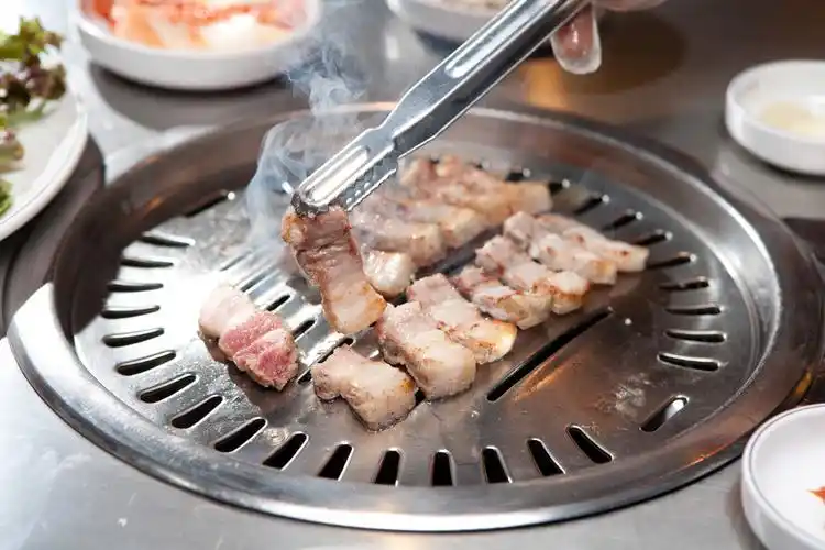 韩式团年饭烤肉腌肉酱料大公开,学着就一直咽口水