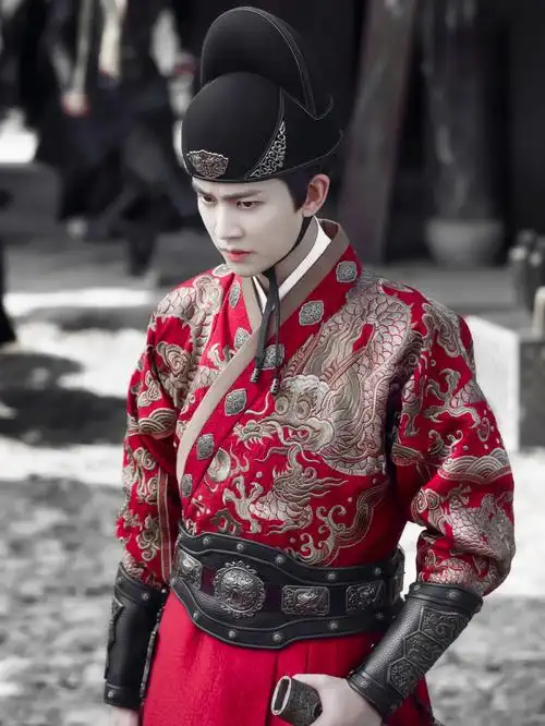 锦衣之下开播两周年快乐任嘉陆绎yyds