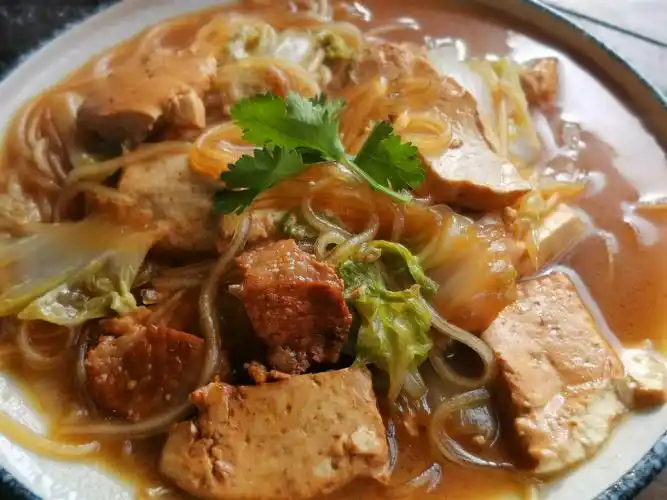 半棵白菜一块豆腐教你做东北炖菜天冷就吃它营养又热乎