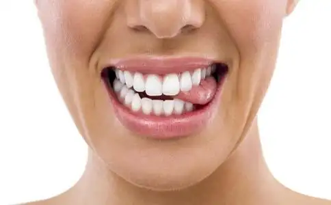 正常的牙齿应该是怎么样的呢