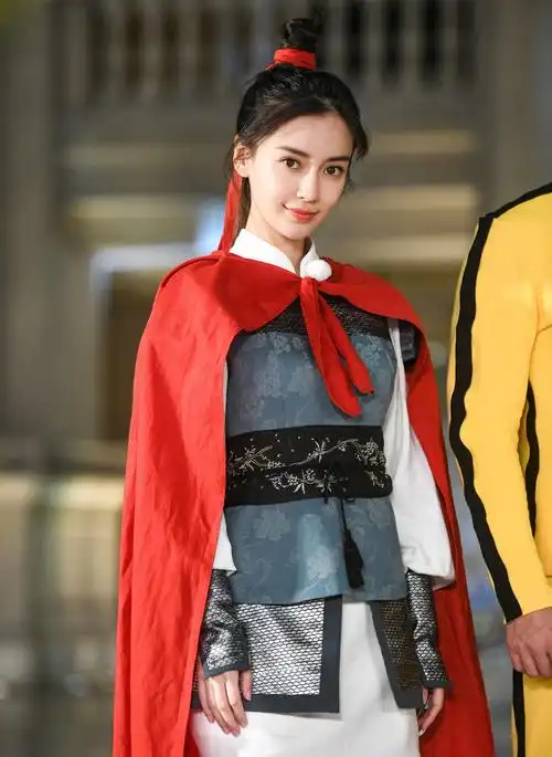 跑男人气骤降!angelababy穿古装cos花木兰拉人气!