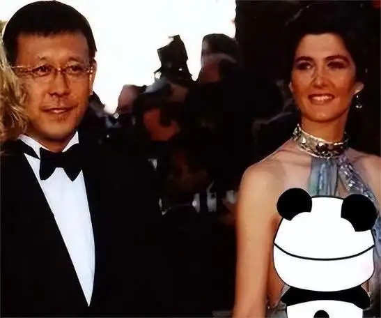 姜文周韵一家四口同框俩儿子罕露正面身高惊人长相都随父亲