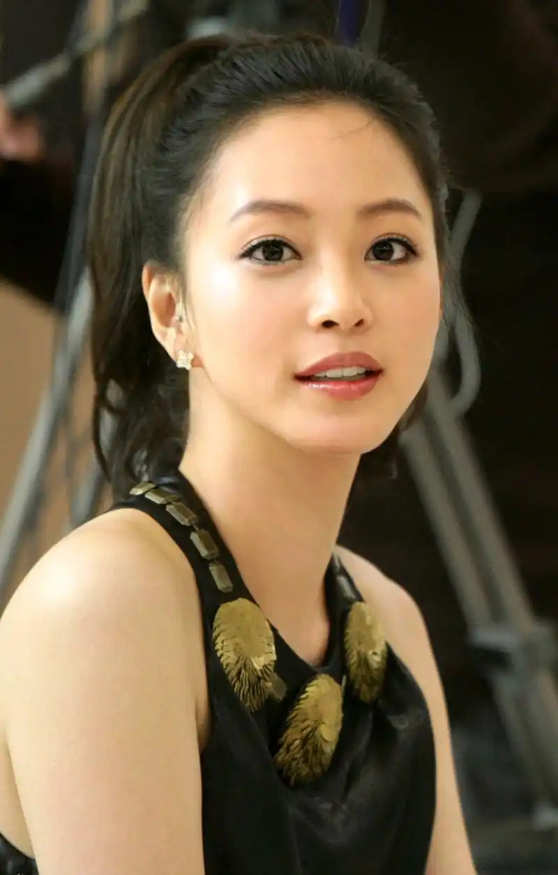 精美图集|韩艺瑟,五官精致的女艺人