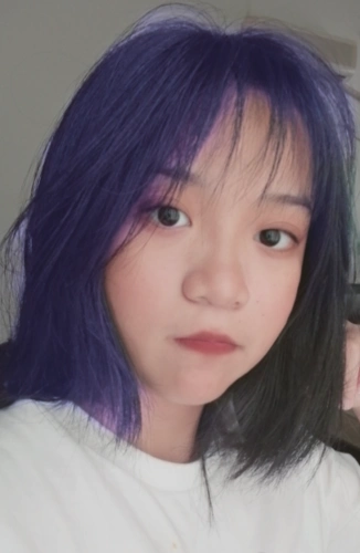 蓝紫色头发