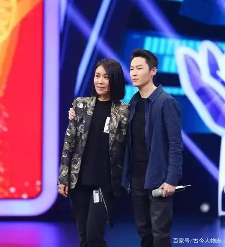 梁博与导师那英