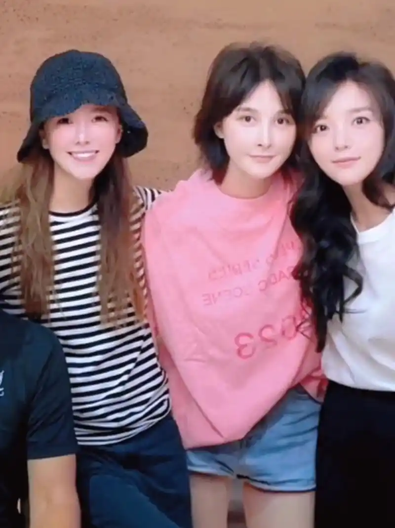 一转眼时间已经过去17年了,阳蕾依然在音乐的路上坚持.