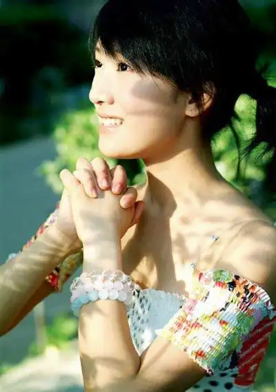 那么,李念和陈格究竟是不是同一个人?