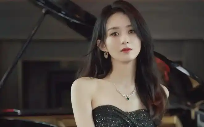 成龙潜规则刘浩存赵丽颖代言微商张晚意塌房黄渤回应出轨