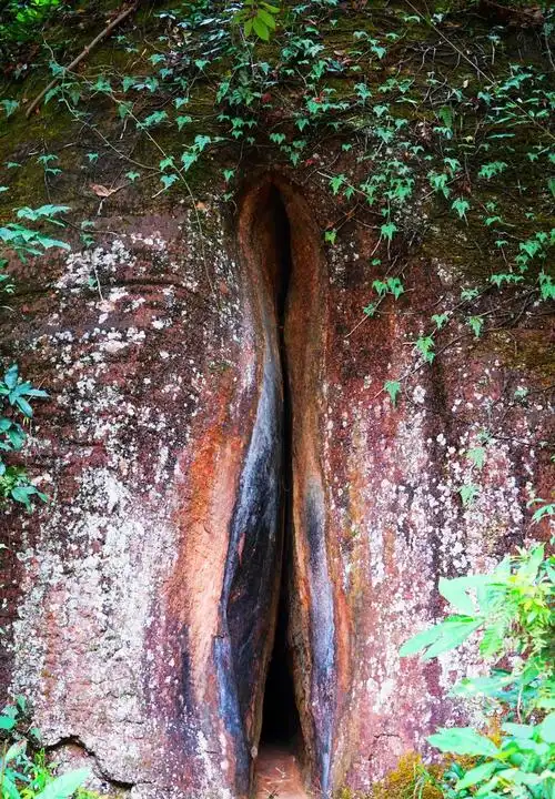 阴阳石(广东省韶关市的景点)_摘编百科