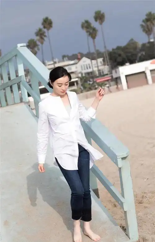 惊艳,靓丽的吴越|吊带|长裙|抹胸裙|连衣裙|女性身材|吴越(演员)_网易