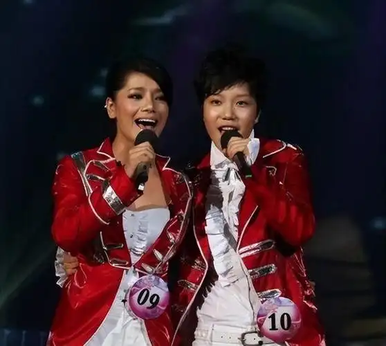 因此,在参加《超级女声》之前,江映蓉已经有了一定的知名度,并且她还