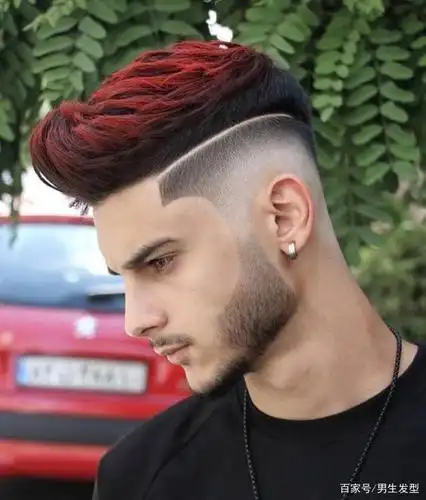 18款"霸气"的男士发型,夏天剪一款,清爽又帅气