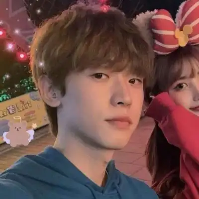 微信恋人双人真人头像2021新款,情侣头像图片-回车桌面