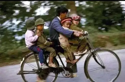 百张老照片,致流逝的童年