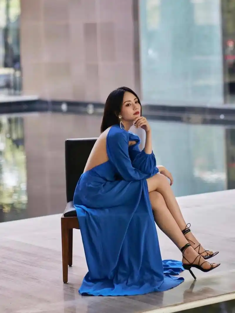 歌手刘惜君写真照,气质佳~#娱乐# #明星