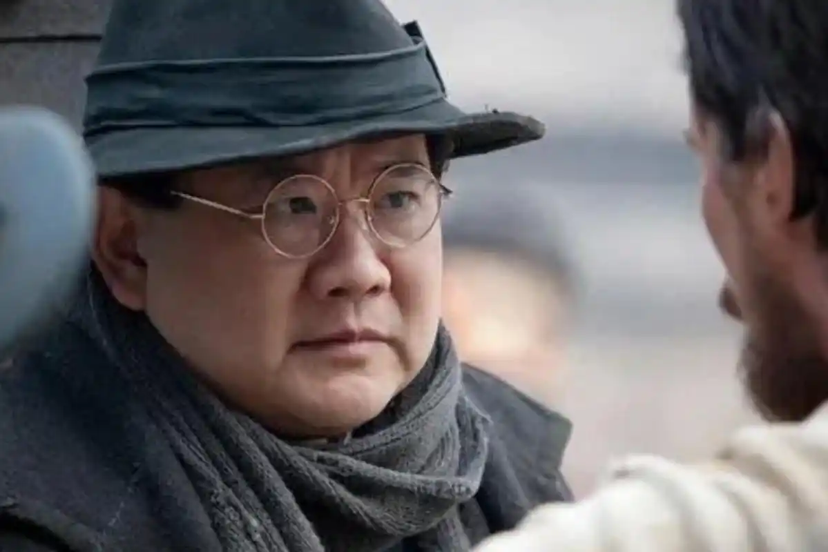 曹可凡这一次,不再受到全球的容忍,他的言辞毫无遮掩