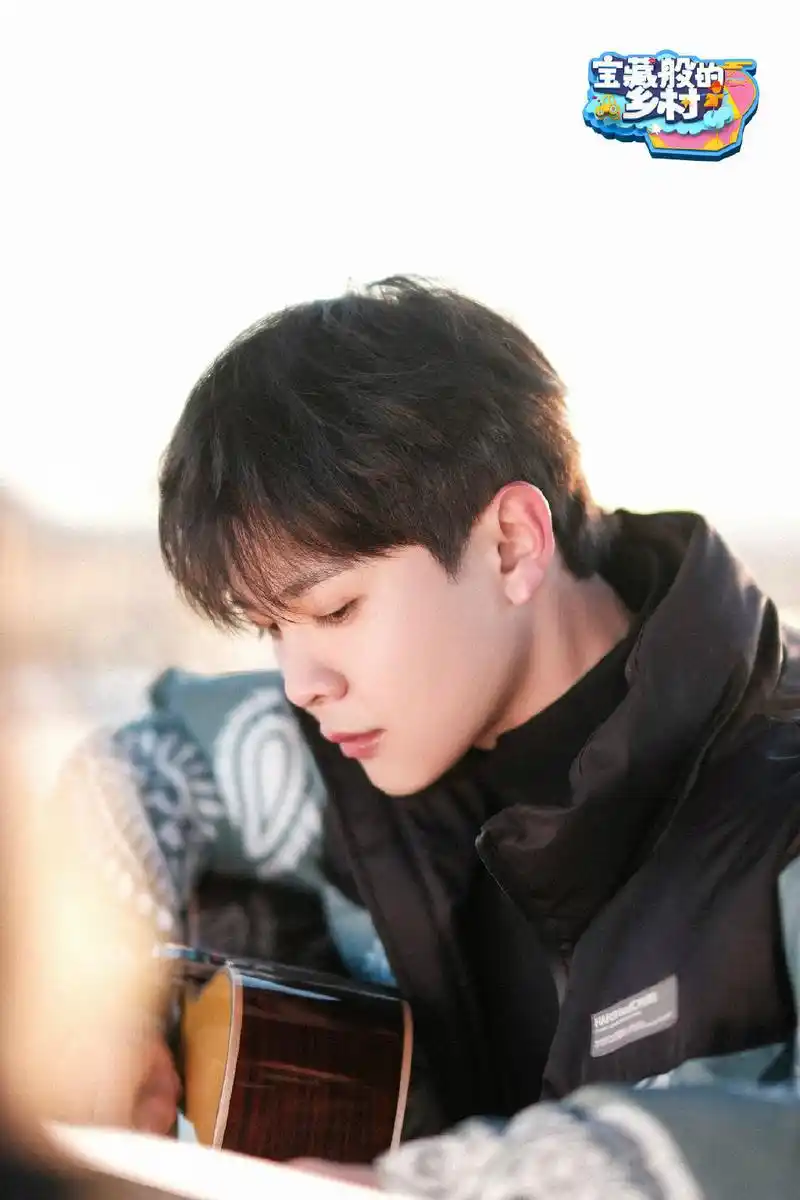 [尤长靖][新闻]210131 兜兜发布行程图及单曲mv延后通知 今晚《宝藏般