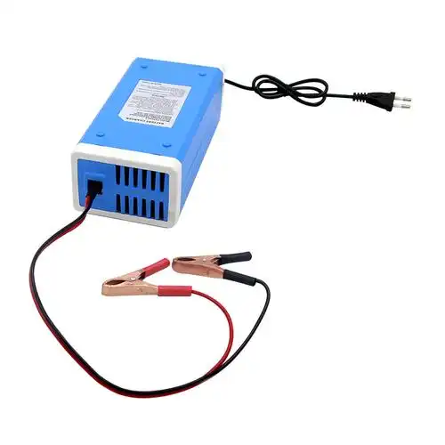 外贸出口汽车摩托车电瓶充电器12v24v通用纯铜干水快速智能充电器