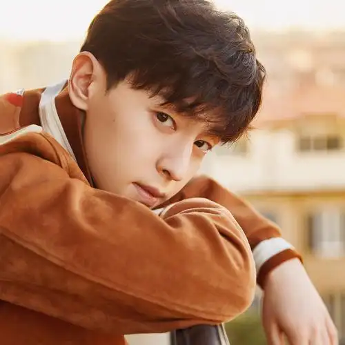 邓伦手机高清壁纸_邓伦壁纸手机