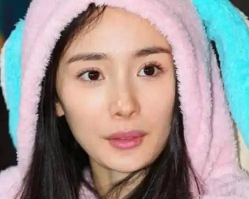 这是杨幂卸妆后的样子,还是很可爱的,王鸥卸妆后,陈妍希卸妆后,杨幂