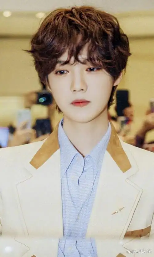 鹿晗:公认的京城少爷,让韩国节目组当面道歉,他家世到底有多牛