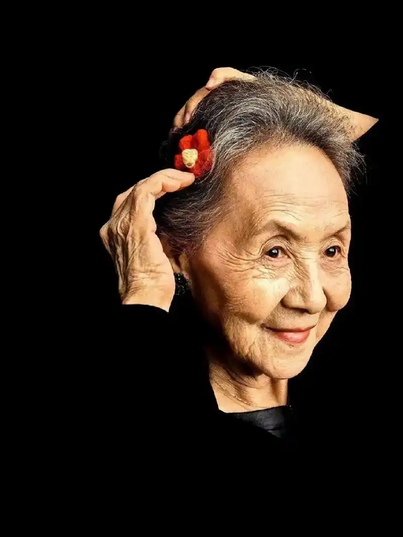 杨绛说女人千万不要一直居家,屋子里的任何小事都会成为惊天大事