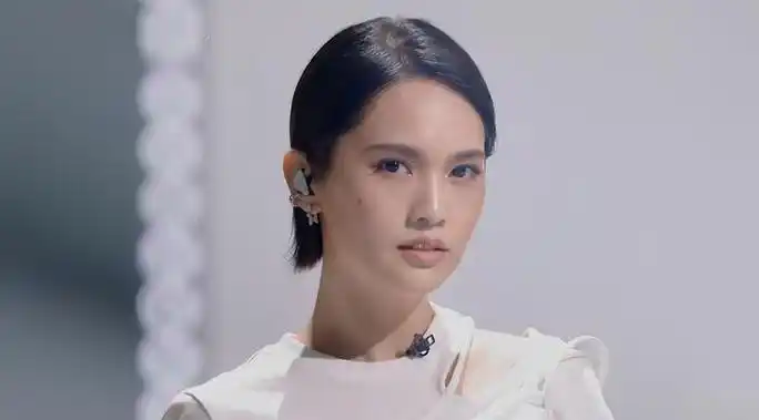 杨丞琳不当言论引持续热议更多过往被扒评论区现奇葩留言