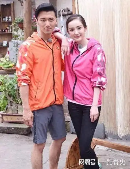 绯闻女王杨幂又爆新恋情神秘男友究竟是谁