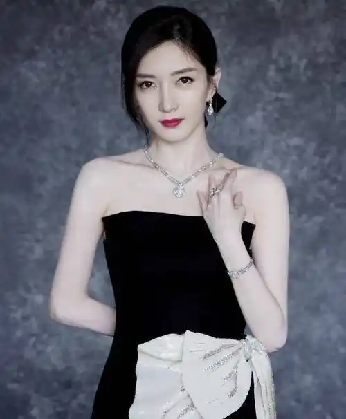 江疏影又高又白,如果参加《姐姐3》不会输给前两季的万茜和王鸥_话题