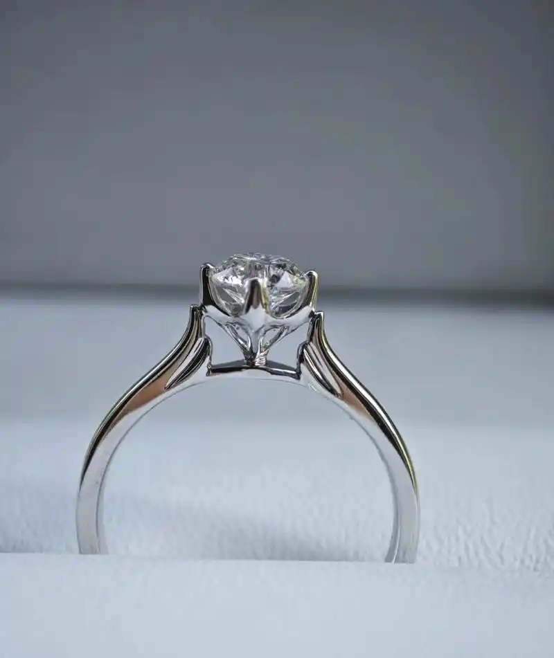 周大福绝版天鹅71分钻石戒指钻戒67圈口15号 周大福绝版天鹅71分