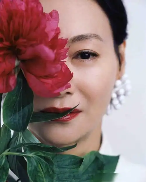 女明星不能老可她61岁才成为最美影后