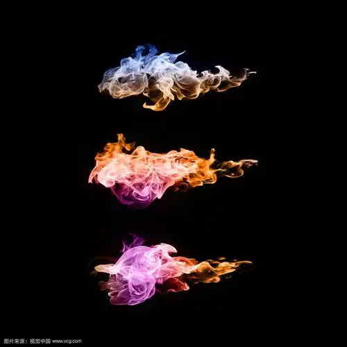 抽象的彩色火焰火焰在黑色的背景