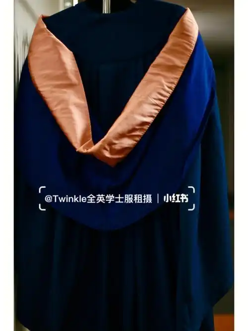 东安格利亚正版学士服本科橙蓝别有韵味