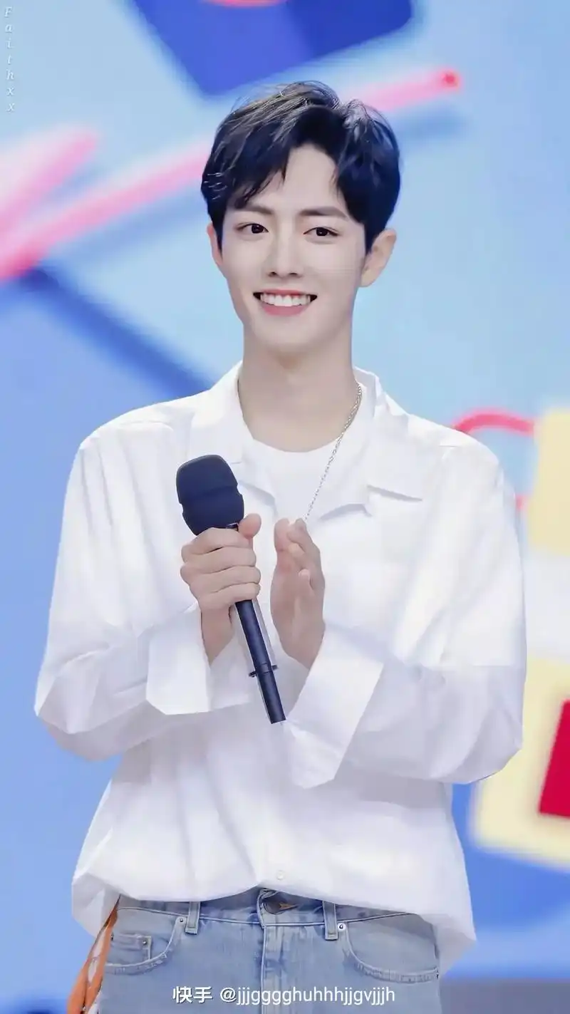 男神肖战哥哥 #帅气可爱 #笑起来真好看 #不笑也真好看# - 抖音