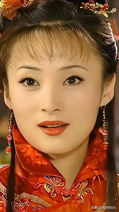 古装美女蒋勤勤温婉水灵美若仙女