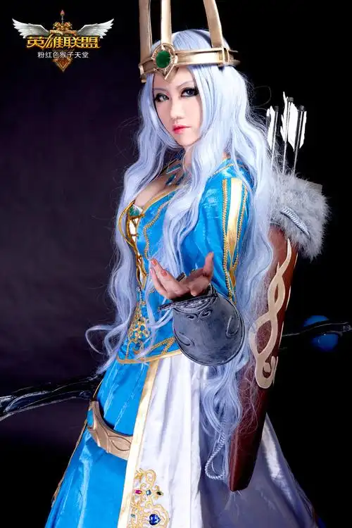 美女爆乳上阵 《英雄联盟》寒冰射手艾希cos赏