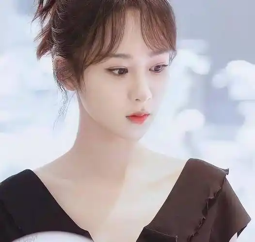 杨紫姐姐人设到位,比起认张艺兴弟弟,与张子枫妹妹互动更甜_生活_感觉