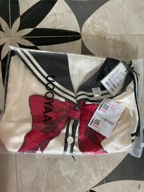 乌丫蝴蝶结短袖衬衫