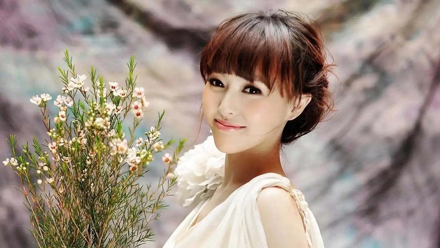 唐嫣桌面壁纸_美若天仙的唐嫣