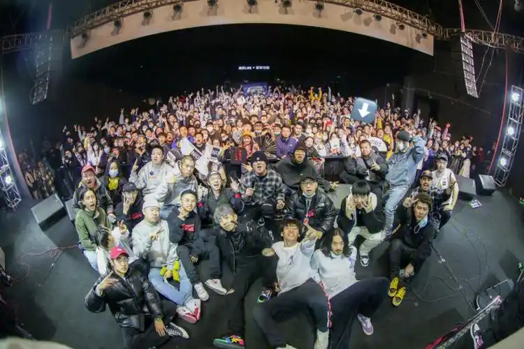 1nu如和与喜欢的rapper哥哥们成为朋友