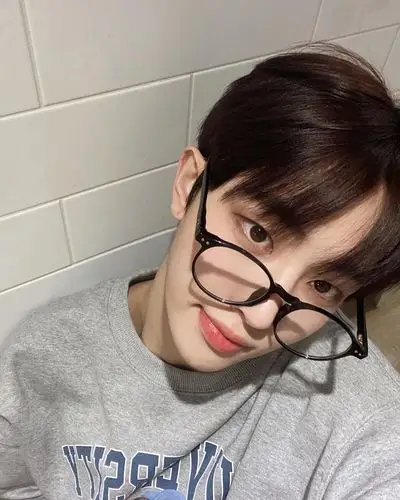 李协好会(自拍楼 是会拍的男人 是男的!