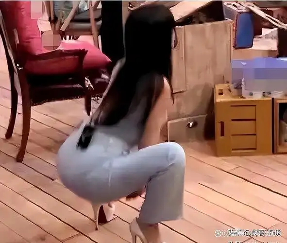 柳岩43岁为啥没人敢追?当她穿高跟鞋下蹲的那刻,网友:这谁敢追