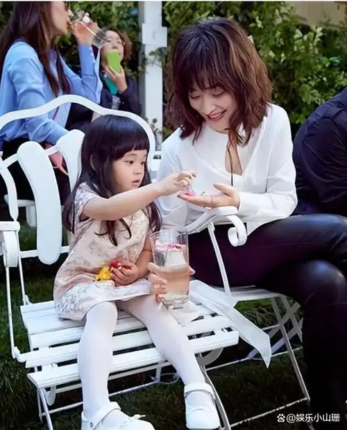 梅婷女儿银幕再发力搭档赵又廷宋佳等实力派小小年纪气场全开