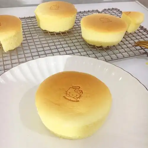 4寸mini轻乳酪蛋糕口感轻盈入口即化