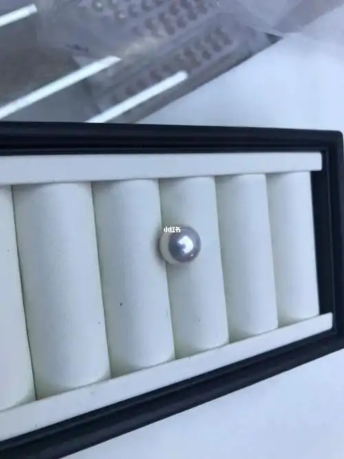 闪闪发光的珍珠