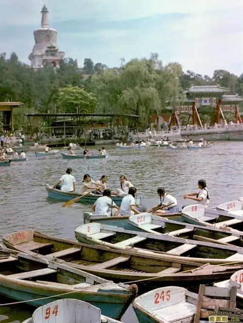 彩色老照片建国十周年时的生活记忆